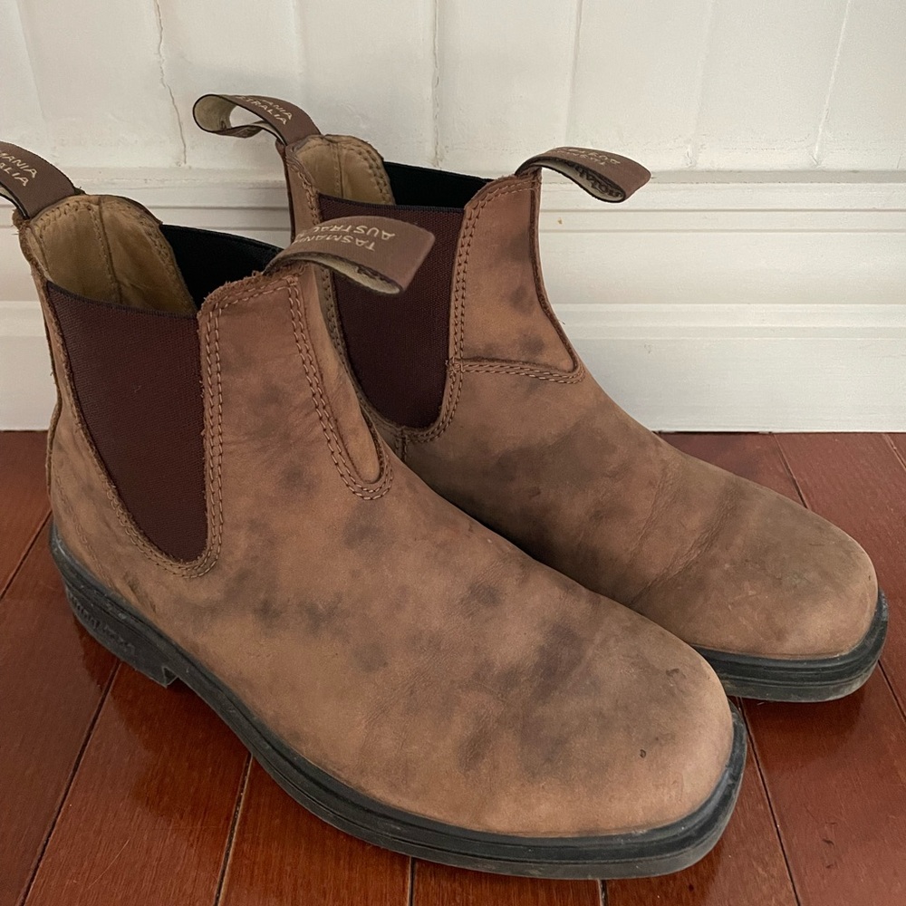 Women’s Brown Blundstones Square Toe - size 5AUS